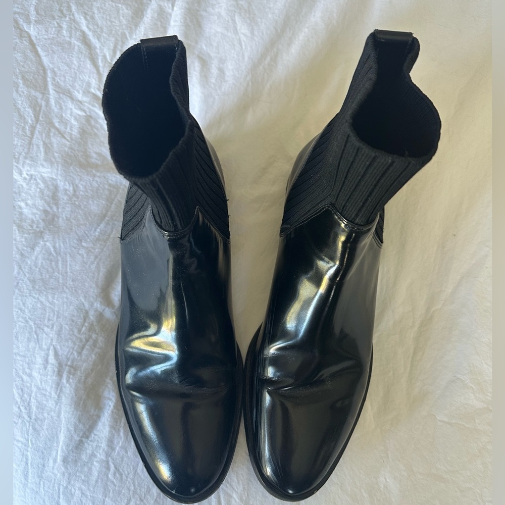 Vince Black Leather Ankle Booties, size 8.5 - Picture 4 of 9